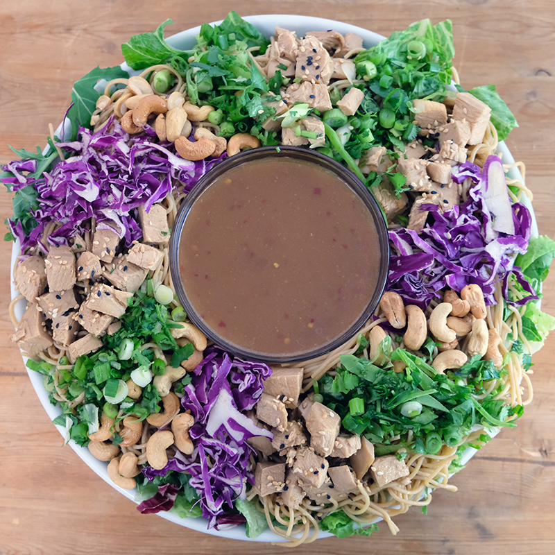 Asian noodles with chicken salad